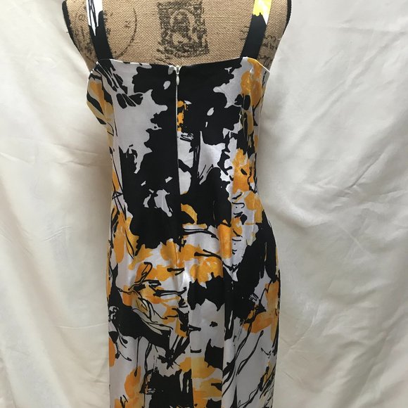 Gorgeous Silky satin like Dress - Picture 7 of 9